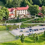 Hotel Malinowy Dwor Medical