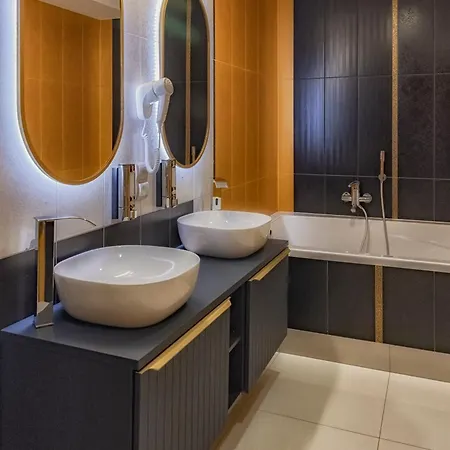 Malinowy Dwór Medical 4*