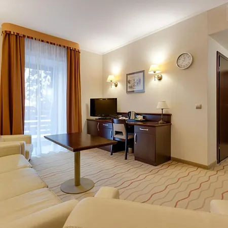 Hotel Malinowy Dwor Medical