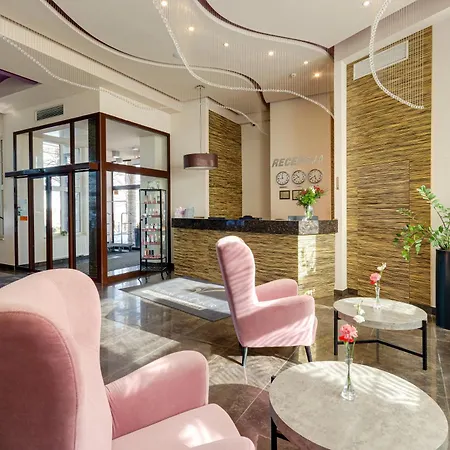 Hotel Malinowy Dwór Medical