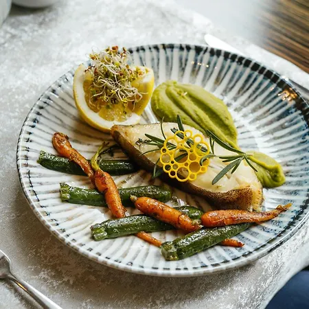 Malinowy Dwór Medical Hotel 4*