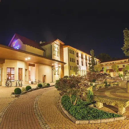 Hotel Malinowy Dwor Medical 4*