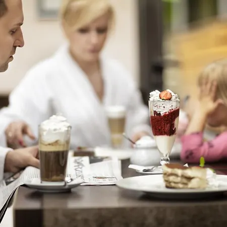 Hotel Malinowy Dwór Medical Świeradów-Zdrój