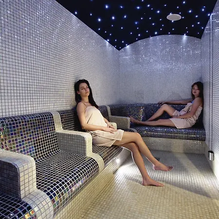 Hotel Malinowy Dwor Medical 4*