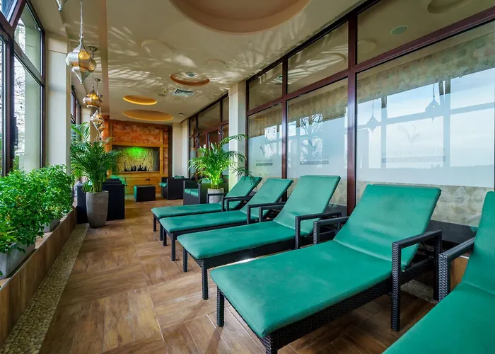 Malinowy Dwor Medical Hotel