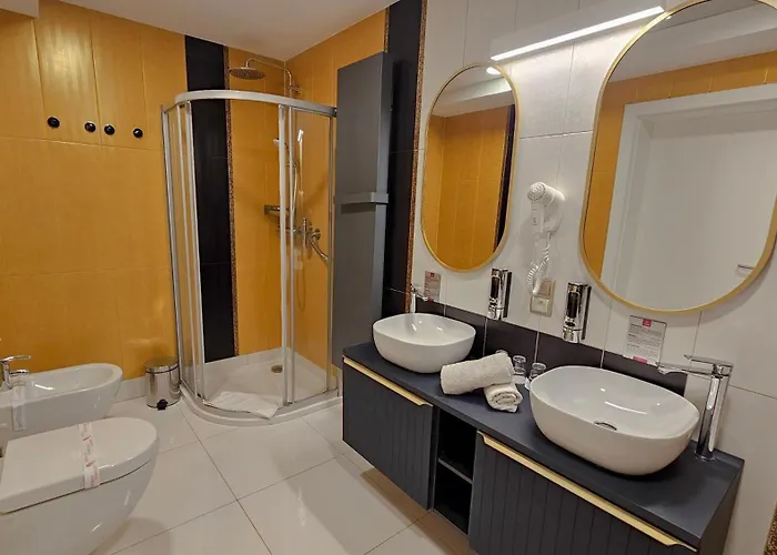 Hotel Malinowy Dwór Medical 4*