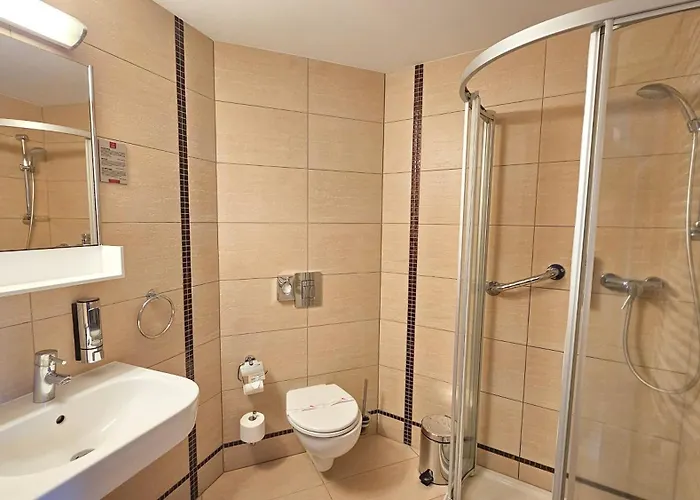 Hotel Malinowy Dwór Medical