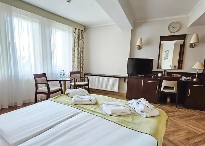 Hotel Malinowy Dwor Medical