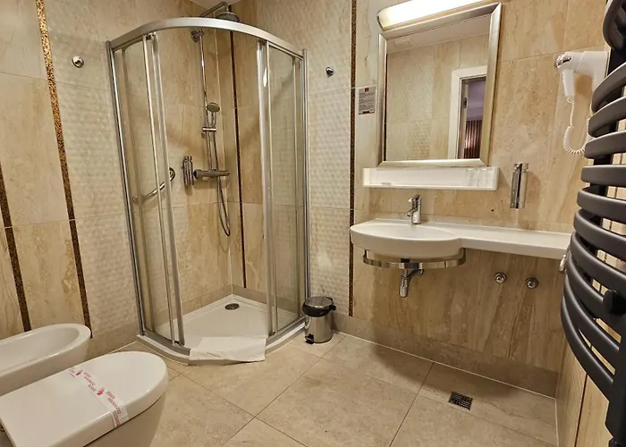 Malinowy Dwór Medical 4*