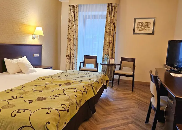 Malinowy Dwor Medical Hotel 4*